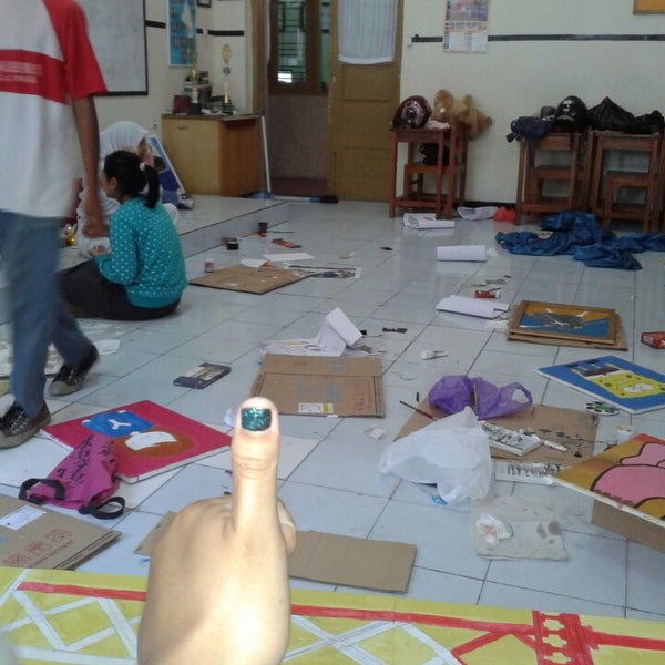 Foto tirada no(a) SMA Negeri 5 Malang por Ninaa D. em 6/17/2014