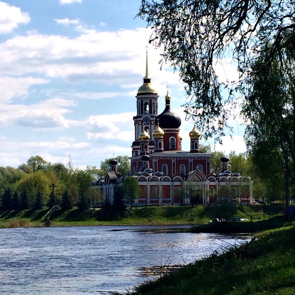 Поесть в старой руссе. Поесть в старой руссе. Поесть в старой руссе. Старая русса музей братьев карамазовых. Кафе ильмень старая русса.