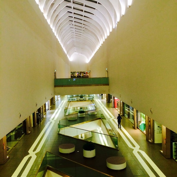 Foto tirada no(a) Galeria Shopping Mall por Тот С. em 3/5/2015