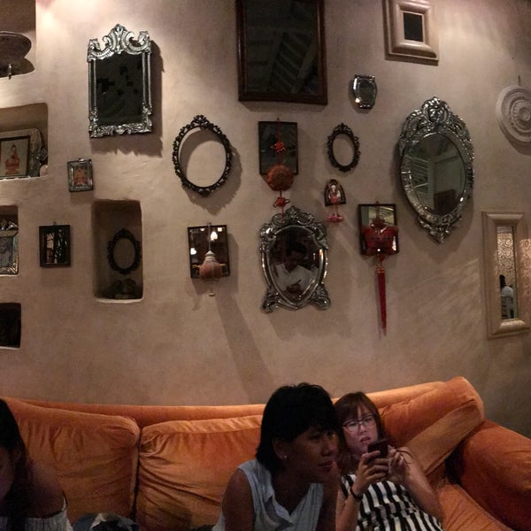 Foto scattata a Café Bali Seminyak da Jacob il 8/14/2018
