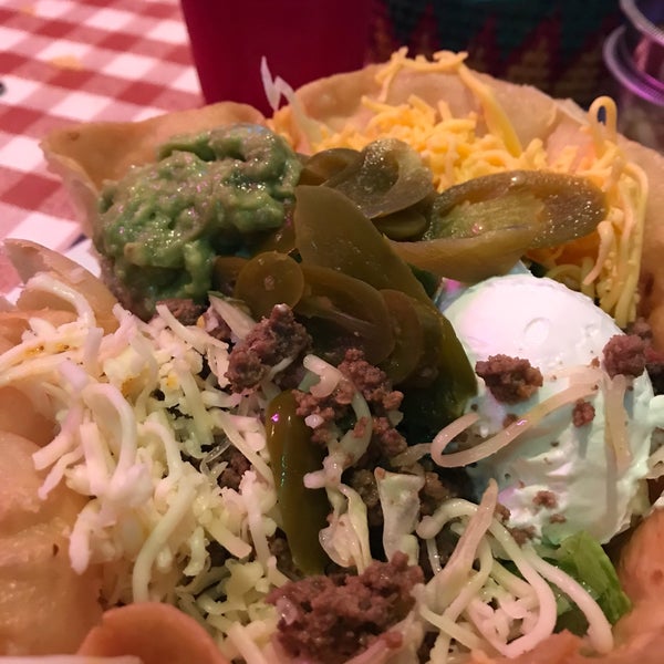 Foto tirada no(a) Nuevo Laredo Cantina por Stacy K. em 2/10/2018