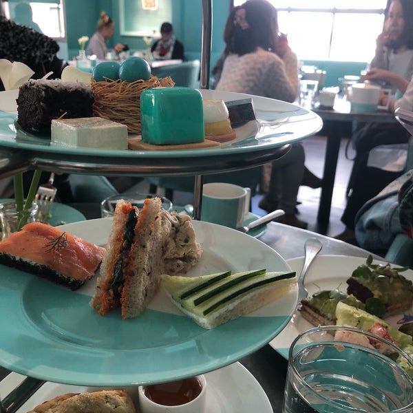 4/24/2018 tarihinde Hyun ji R.ziyaretçi tarafından The Blue Box Cafe'de çekilen fotoğraf