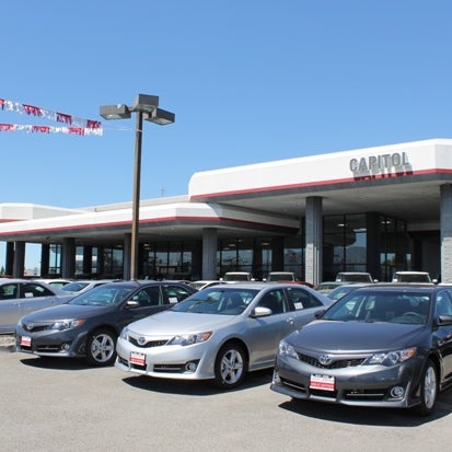 รูปภาพถ่ายที่ Capitol Toyota โดย Capitol Toyota เมื่อ 9/23/2013