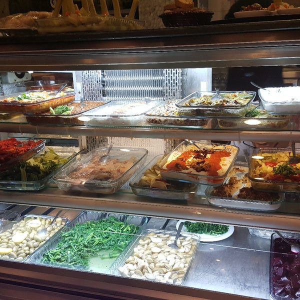 3/9/2018에 Banu G.님이 Hisarönü Balık Pişiricisi에서 찍은 사진