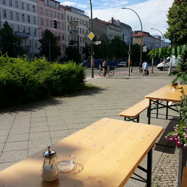 6/21/2013 tarihinde Reuben H.ziyaretçi tarafından Café Hilde'de çekilen fotoğraf