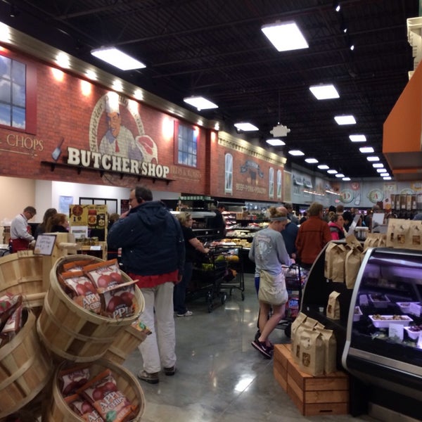 Fields Foods Supermarket in Near Southside