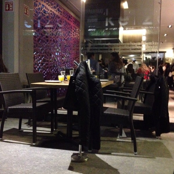11/1/2013 tarihinde Domingo G.ziyaretçi tarafından Keizo Teppan Sushi Bar'de çekilen fotoğraf