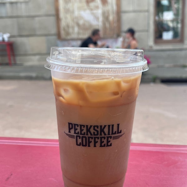 Foto tirada no(a) Peekskill Coffee House por Jose F. em 6/6/2021