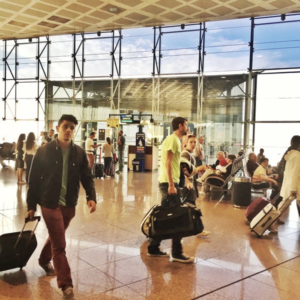 Boarding area. Boarding area