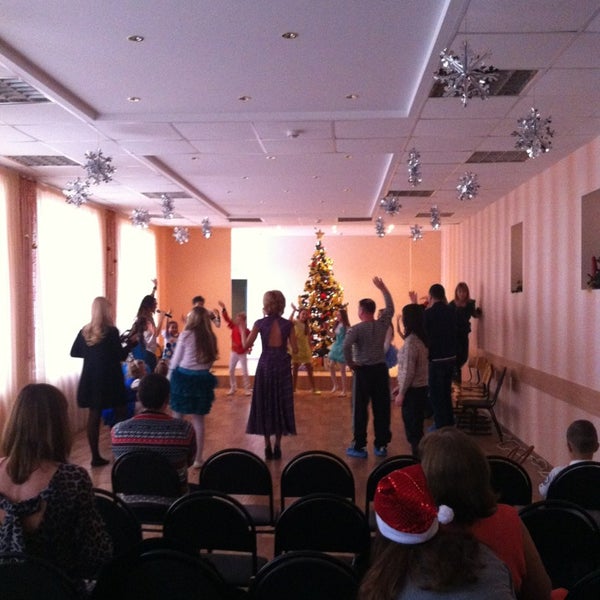 Республиканский центр внешкольной работы. Восстания 61 казань садик. Цвр авиастроительного района. Цвр приволжского района. Цвр казань мавлютова.