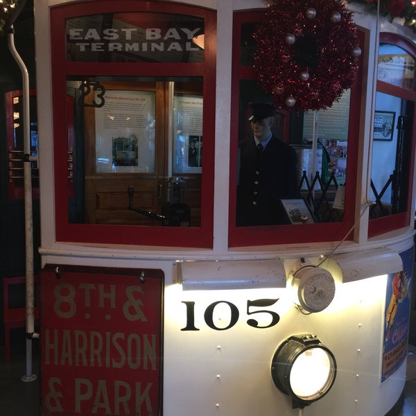 11/29/2016에 arag_on님이 San Francisco Railway Museum에서 찍은 사진