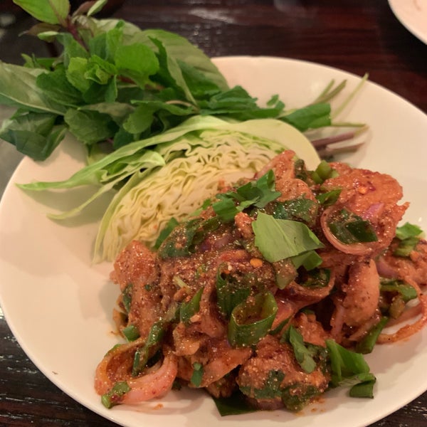 Foto scattata a Ayara Thai Cuisine da oyabibin il 1/30/2019