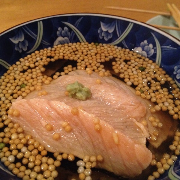 Photo taken at Hatcho Japanese Cuisine by oyabibin on 9/18/2014