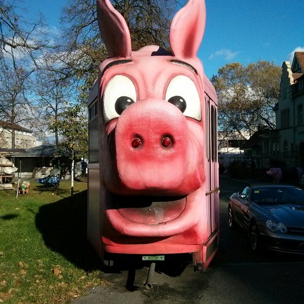 รูปภาพถ่ายที่ SchweineMuseum โดย Julia P. เมื่อ 11/3/2013