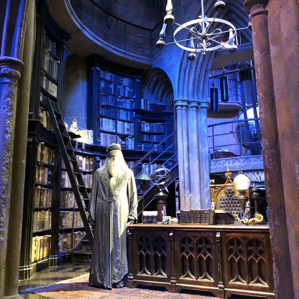 Photo taken at Dumbledore&#39;s Office by JRviajando (. on 9/10/2018