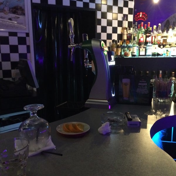 Q bar. Бар q. бар q bar. qq бар санкт-петербург. kachella bars q108.