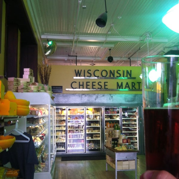 Foto tirada no(a) Wisconsin Cheese Mart por Ramon R. em 6/28/2013