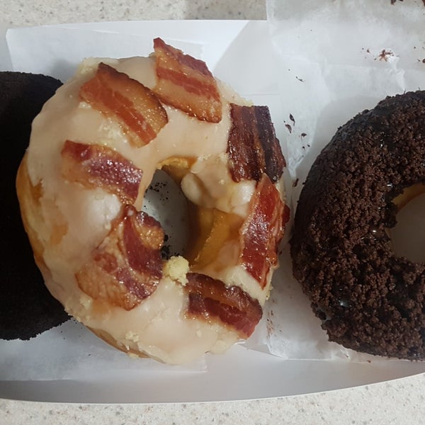 Photo taken at Jolly Molly Donuts by Seele A. on 4/22/2019