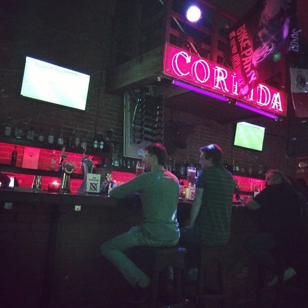 รูปภาพถ่ายที่ Corrida Club โดย Den S. เมื่อ 6/20/2014