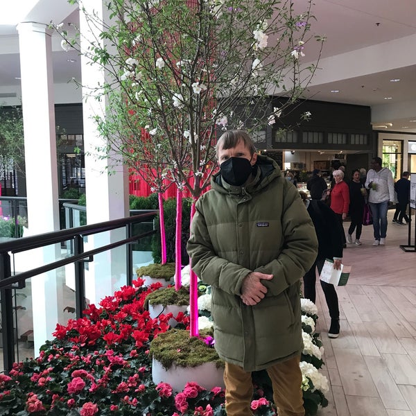 Photo taken at Galleria Shopping Center by Joan F. on 3/27/2022