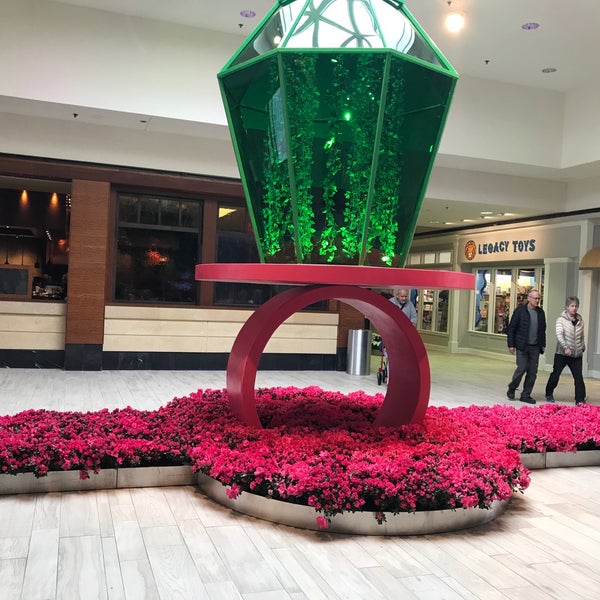 3/24/2022 tarihinde Joan F.ziyaretçi tarafından Galleria Shopping Center'de çekilen fotoğraf