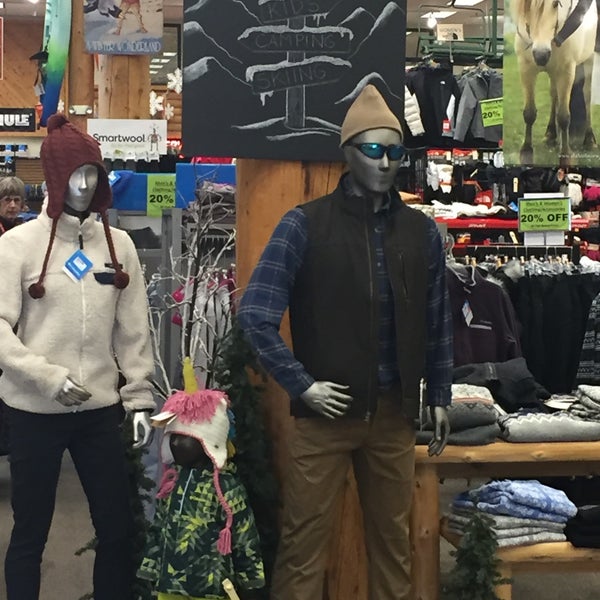 Joe's Sporting Goods Sporting Goods Retail