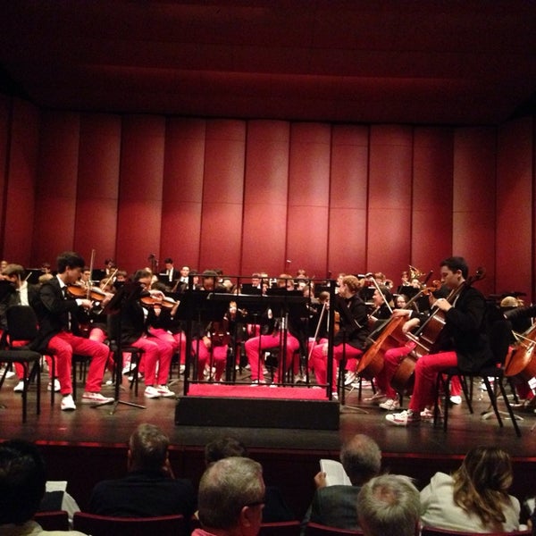 Photo prise au Performing Arts Center, Purchase College par Richard le7/20/2014