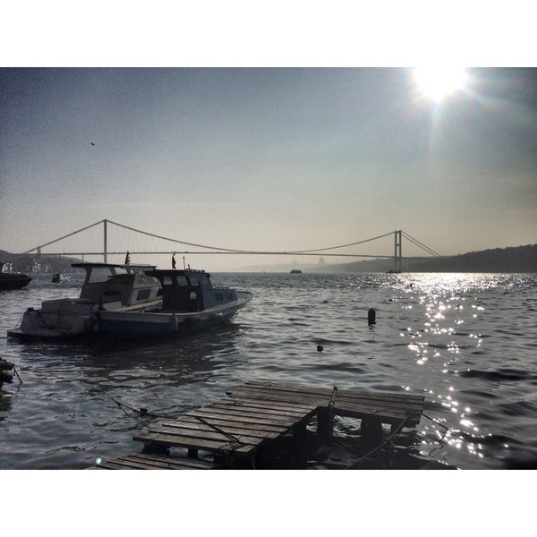 Das Foto wurde bei Boon Cafe &amp; Restaurant von Deniz G. am 5/1/2015 aufgenommen