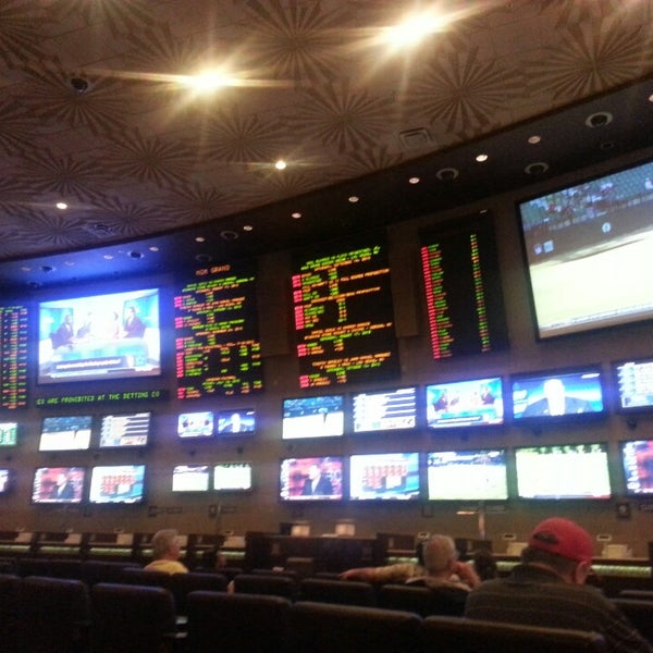 Photo taken at Race &amp; Sports Book by Cesar M. on 7/19/2013