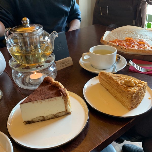 Das Foto wurde bei zurzum cafe // цурцум кафе von Olga T. am 3/8/2019 aufgenommen