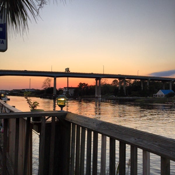 Ian's Waterway Bar & Grill (Now Closed) Restaurant