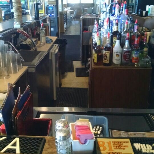 Blue Cat Lounge at Alhonna Resort Restaurant in Lake Ozark