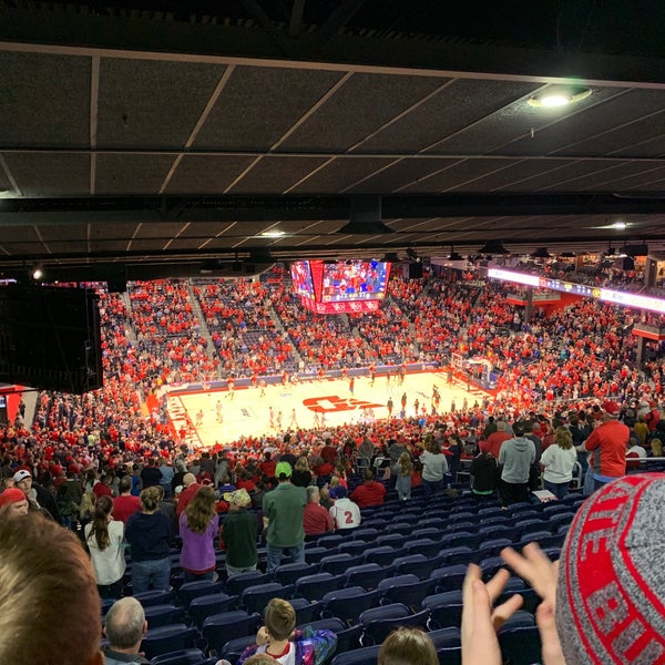 Foto tomada en UD Arena  por Matt D. el 12/24/2019