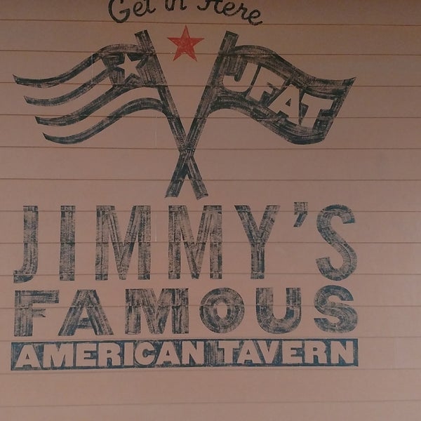 Снимок сделан в Jimmy&#39;s Famous American Tavern пользователем Oasisantonio 7/15/2017