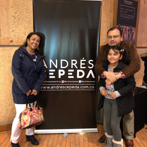 Foto diambil di Teatro Mayor Julio Mario Santo Domingo oleh Eduardo P. pada 5/5/2018