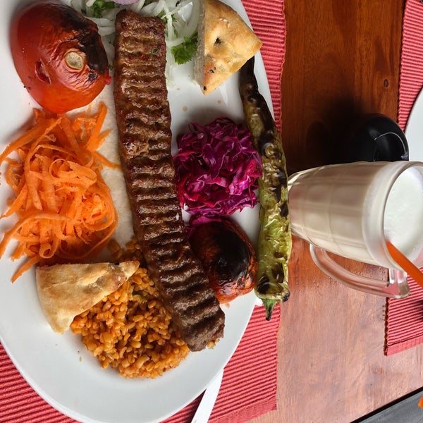 Foto scattata a Katatürk Turkish Restaurant da Serdar T. il 11/9/2018