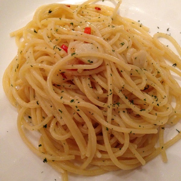 Das Foto wurde bei Buongiorno Italian Restaurant von Mori H. am 8/4/2013 aufgenommen