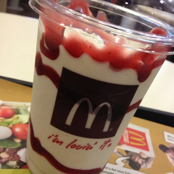 Photo taken at McDonald&#39;s by Johanna .. on 7/31/2013