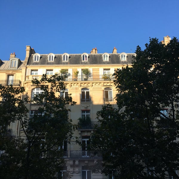 Foto diambil di K+K Hotel Cayré Paris oleh Amanaci G. pada 7/29/2016