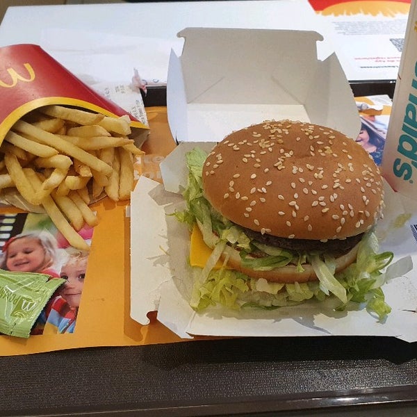 McDonald's Fast Food Restaurant in Zürich