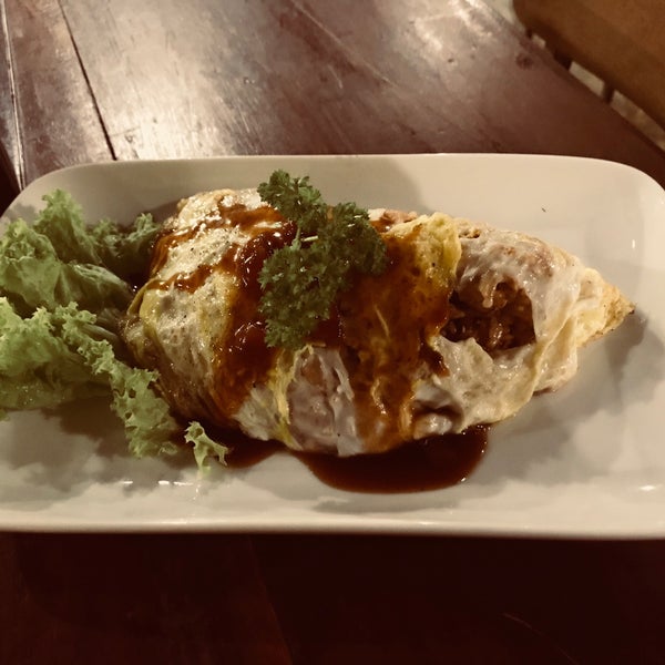 Photo taken at Gudang Cafe by Goki. U. on 3/30/2018