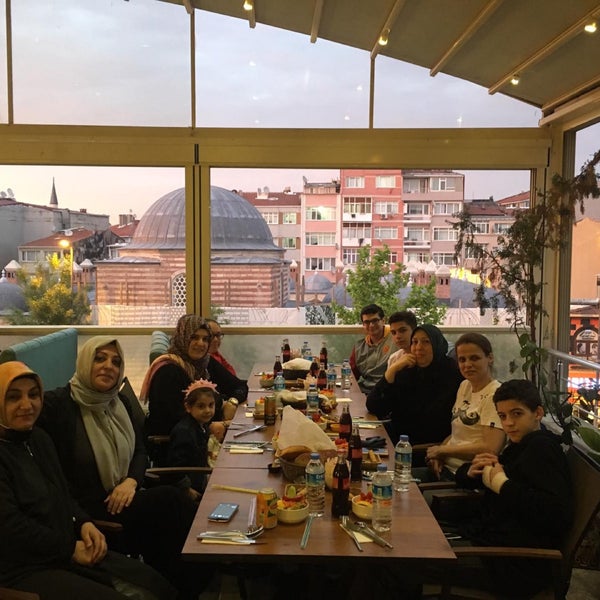 Foto diambil di Dodo Cafe &amp; Restaurant oleh Senem Ç. pada 5/20/2019