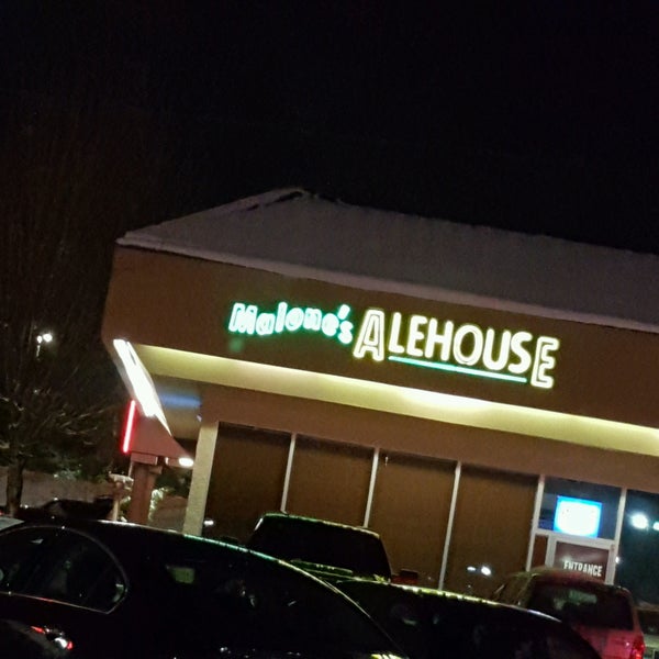 Photo taken at Malone&#39;s Ale House by Gillian W. on 1/14/2017