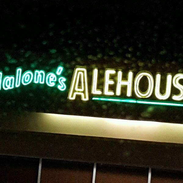Photo taken at Malone&#39;s Ale House by Gillian W. on 1/30/2017
