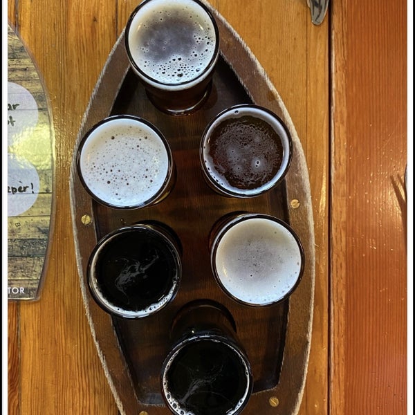 1/11/2020 tarihinde Frank K.ziyaretçi tarafından Boundary Bay Brewery'de çekilen fotoğraf