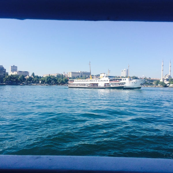 Das Foto wurde bei Kadıköy Küste von Seren Ş. am 6/14/2015 aufgenommen