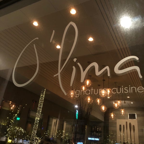 Foto tomada en O&#39;Lima Restaurant  por Michelle el 12/8/2017