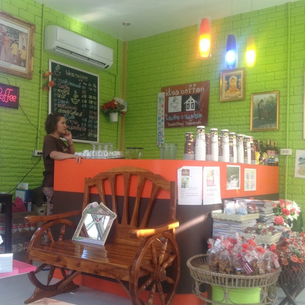 Idea coffee. Idea coffee. кофе в кафе. скандинавский стиль в интерьере кафе. креативный интерьер кафе.