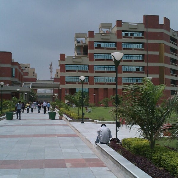 Photos At Guru Gobind Singh Indraprastha University General College University In New Delhi