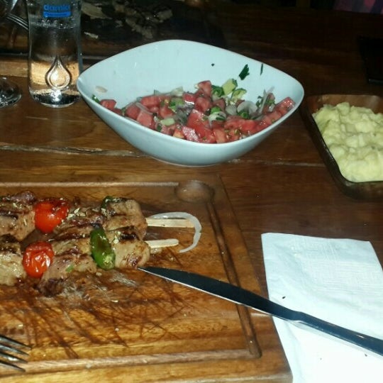 7/14/2016에 🙏🏻Damla 🙏🏻 .님이 Makam İstanbul Steak House에서 찍은 사진
